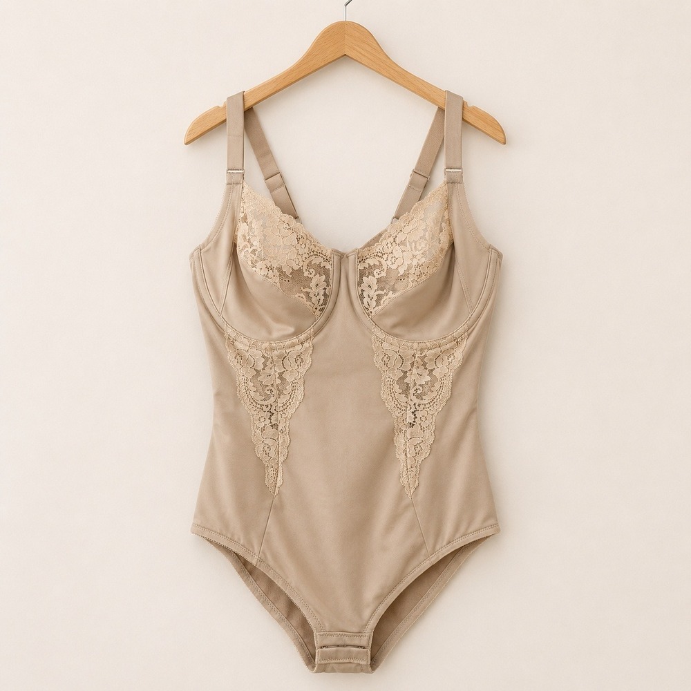 NWT Maidenform Colette Lace BodyShaper Women 40C Nude Shapewear BodysuitLingerie